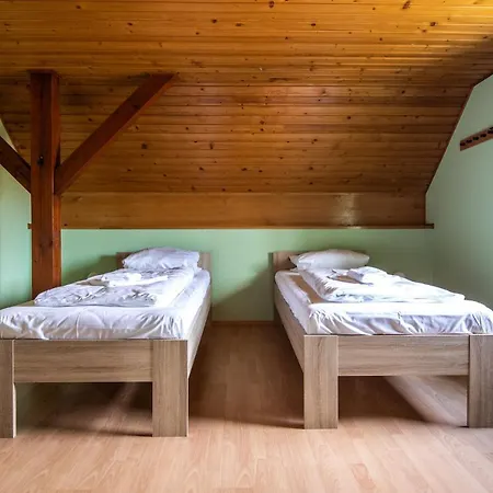 Ferienwohnung Borna Apartamento Bahretal